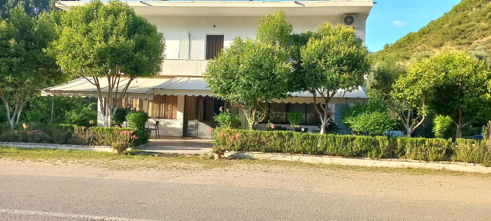 Hotel Eno Përmet Dış mekan fotoğraf
