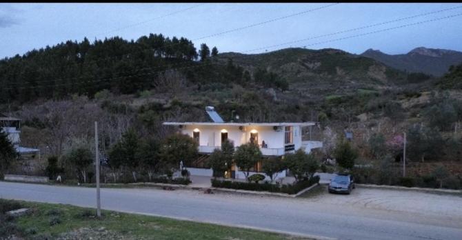 Hotel Eno Përmet Dış mekan fotoğraf